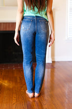 Load image into Gallery viewer, Judy Blue Everyday Dark Denim Slim Fit High Rise Jeans
