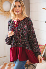 Load image into Gallery viewer, Wine Ditzy Floral Front Tie Ruffle Hem Top