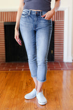 Load image into Gallery viewer, Judy Blue Medium Wash Mid Rise Skinny Capri