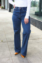 Load image into Gallery viewer, Judy Blue Medium Wash High Waist Wide Leg Jeans