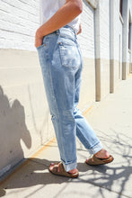 Load image into Gallery viewer, Judy Blue High-Rise Boyfriend Cuffed Hem Star Pocket Jeans