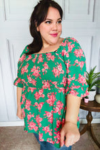 Load image into Gallery viewer, Sumptuous In Smocked Green & Coral Flower Print Babydoll Top