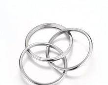 Load image into Gallery viewer, Triple Row Interlocking Rings