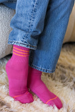 Load image into Gallery viewer, Fuchsia Sporty Ankle Socks
