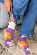 Load image into Gallery viewer, Plum Floral Print Crew Socks
