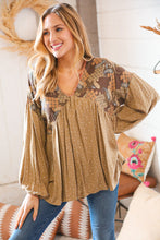 Load image into Gallery viewer, Taupe V Neck Crinkle Paisley and Dot Woven Babydoll Top
