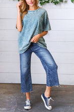 Load image into Gallery viewer, Dark Blue Raw Hem Cropped Denim Jeans
