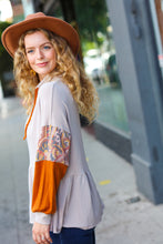 Load image into Gallery viewer, Taupe &amp; Rust Turtleneck Babydoll Terry Top
