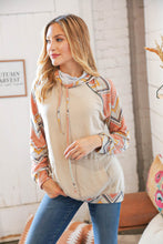 Load image into Gallery viewer, Taupe Chevron Color Block Zipper Hoddie
