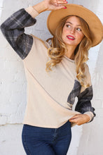Load image into Gallery viewer, Plaid Knit Pocket Top with Reverse Stitch Detail
