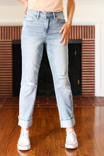 Load image into Gallery viewer, Judy Blue Light Wash Star Pocket Boyfriend Fit Cuffed Jeans
