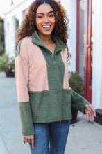 Load image into Gallery viewer, Holiday Vibes Taupe/Green Fleece Zip Up Cinched Hem Pullover
