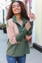 Load image into Gallery viewer, Holiday Vibes Taupe/Green Fleece Zip Up Cinched Hem Pullover
