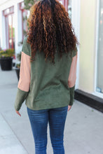 Load image into Gallery viewer, Holiday Vibes Taupe/Green Fleece Zip Up Cinched Hem Pullover
