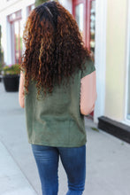 Load image into Gallery viewer, Holiday Vibes Taupe/Green Fleece Zip Up Cinched Hem Pullover
