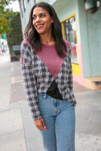 Load image into Gallery viewer, Houndstooth Cashmere Feel Color Block Top
