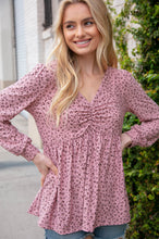 Load image into Gallery viewer, Mauve V Neck Shirred Babydoll Leopard Pint Top
