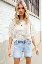 Load image into Gallery viewer, Judy Blue Light Wash Midrise Stitch Hem Semi Distressed Shorts
