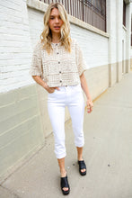 Load image into Gallery viewer, Judy Blue White Midrise Cuffed Hem Skinny Fit Capris
