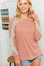 Load image into Gallery viewer, Mauve Hacci Two Tone Cross Detail Sleeve Top
