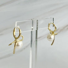 Load image into Gallery viewer, Ellison+Young - Bowed With Pearl Drop Earrings
